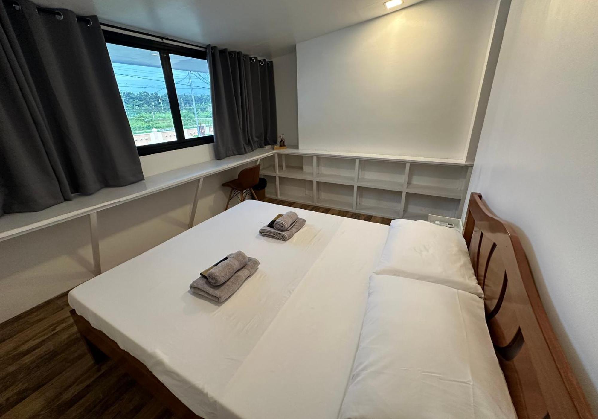 Kasamigos Guesthouse With Fast Internet Puerto Princesa Bilik gambar